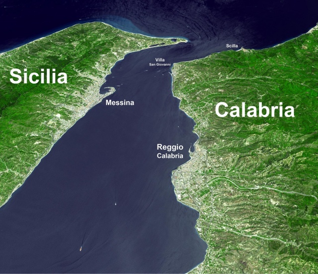 Stretto_di_messina_satellite